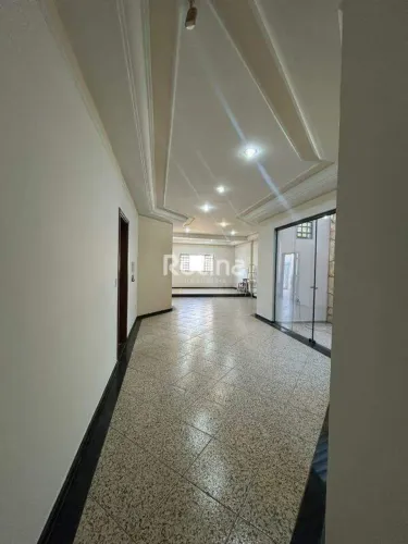 Casa residencial 3 suítes com espaço gourmet e escritório | Bairro Vigilato Pereira (Sul)
