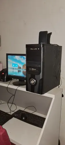 Vendo  um computador completo 