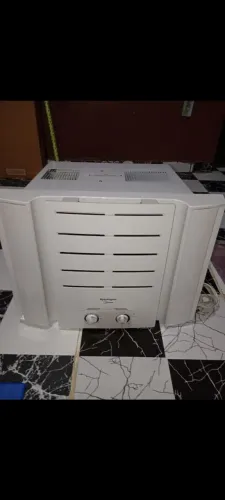Vendo ar condicionado Springer 10.000 BTUs 127v semi novo leia descrição do anúncio 