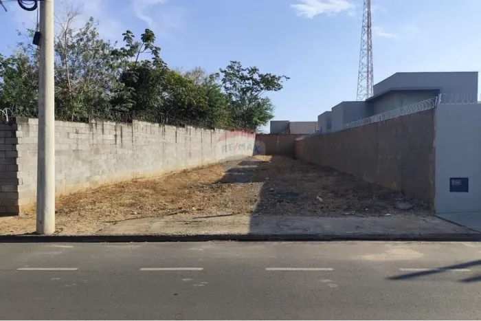 Terreno a venda no Residencial Gargione III