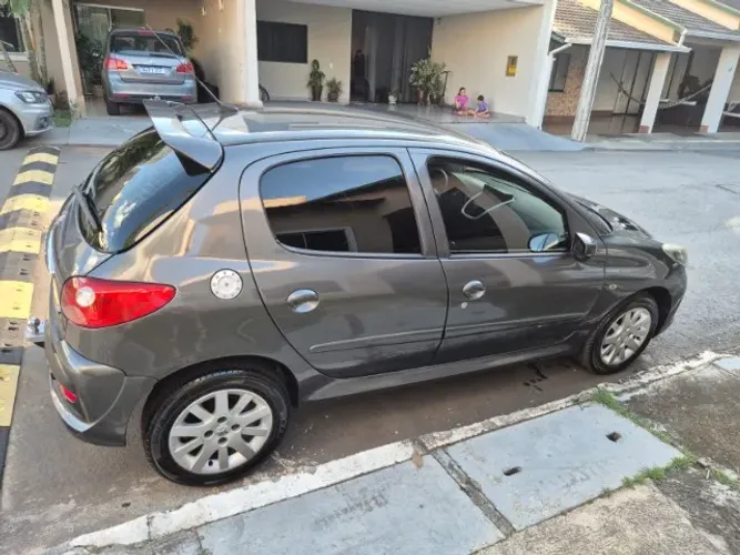 Peugeot 207 XS 1.6 Flex 16V 5P Aut. 2010