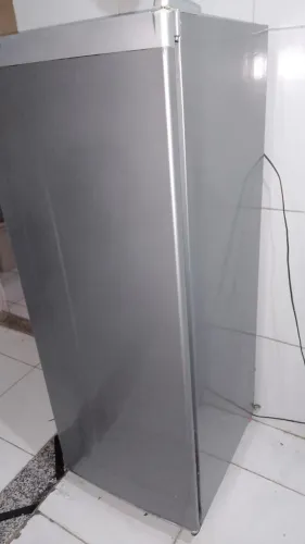 Geladeira semi nova