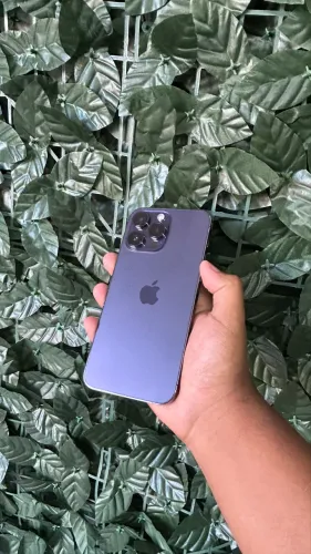 iPhone 14 Pro Max impecável