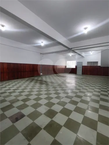 Prédio inteiro para locação em Vila carrão - SP