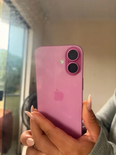 iPhone 16 seminovo
