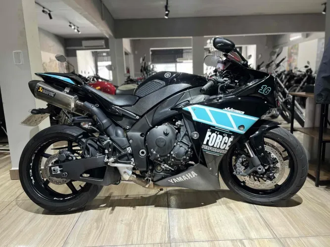 Yamaha Yzf r-1 1000 2013