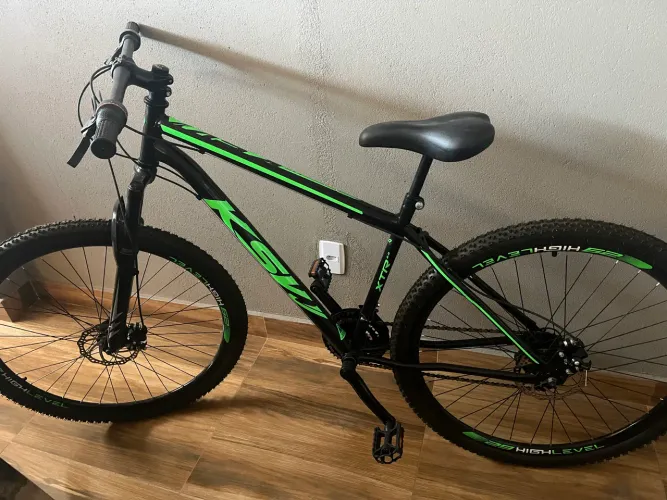 Vendo bicicleta impecável 