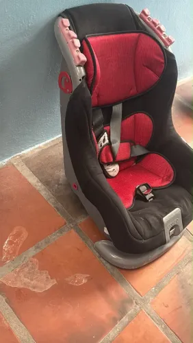 Vendo cadeirinha de carro