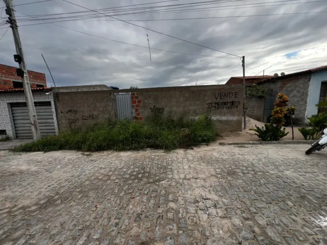 Vendo terreno em SantaLuz-Ba