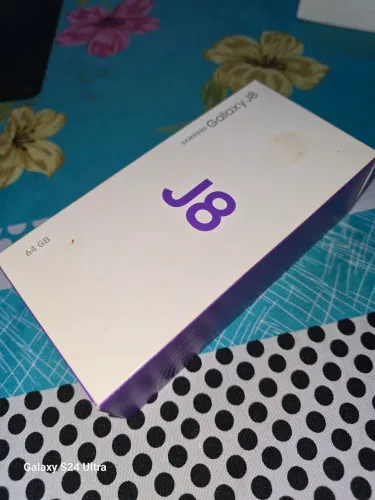 Caixa Vazia Samsung Galaxy J8 64GB + Guia Rápido (Apenas a Caixa)