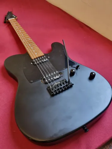 Guitarra Benson Hardy 906