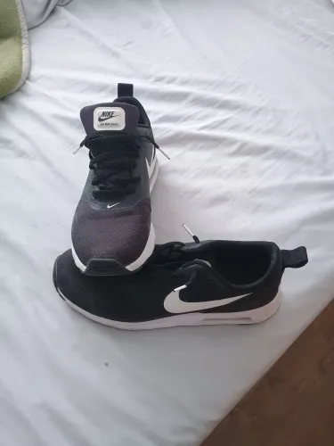 Tênis nike Air Max tavas