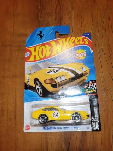 Ferrari 365 GTB4 Competizione (amarela)