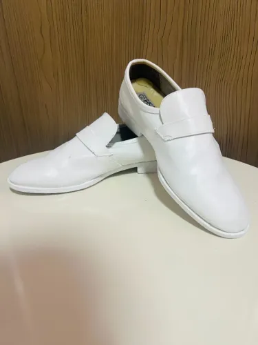 Sapato social branco tamanho 42