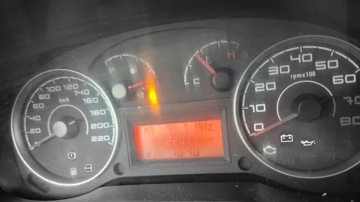 Fiat Punto Essence 1.6 Flex 16V 5P 2011