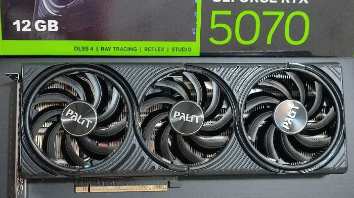 RTX 5070 12gb Infinity 3 PALIT (Semi Nova + NF e Garantia)