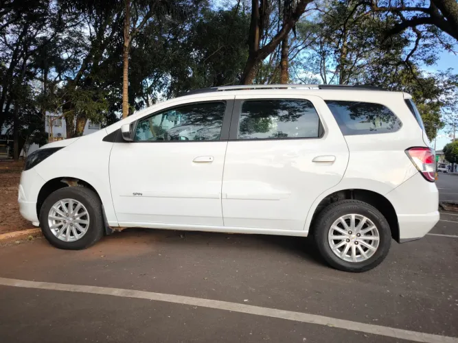 Chevrolet Spin LT 1.8 8V Econo.flex 5P Aut. 2016