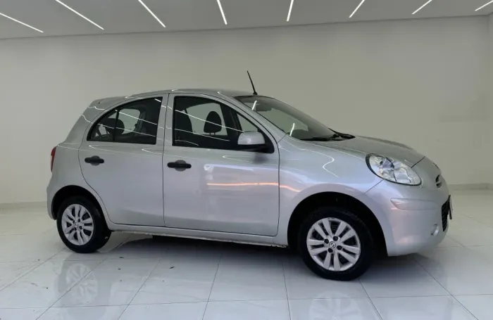 Nissan March S 1.6 16V Flex Fuel 5P 2013