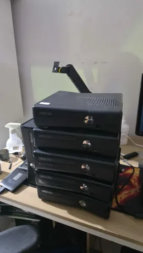 5 Xbox 360 com defeito