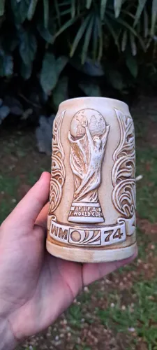 Antiguidades / caneco de chopp copa do mundo 1974 Ceramarte