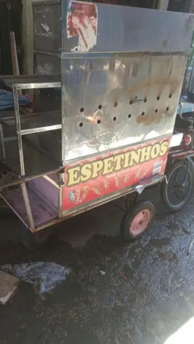 Vende-se carroça de espetinho em perfeito estado