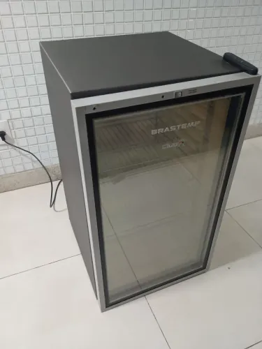 Frigobar Brastemp Club 127v - R$ 500