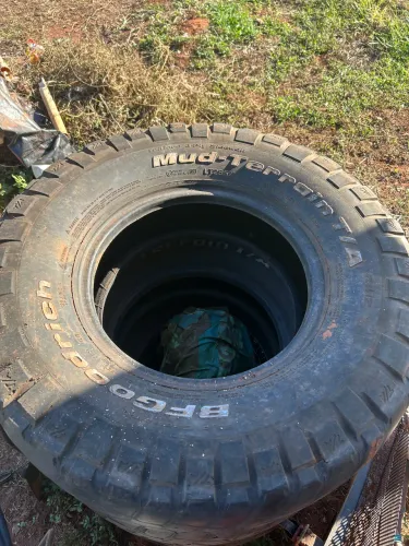 Pneu usado 285/75R16