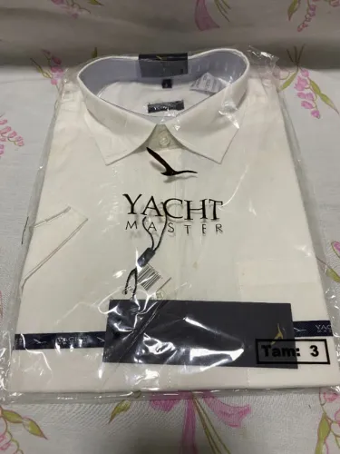 CAMISA BRANCA MANGA CURTA TAMANHO 3