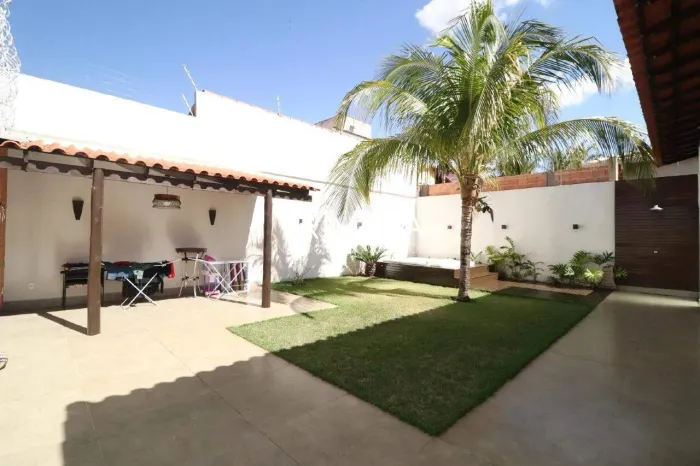 Casa para Alugar no Jardim Karaíba