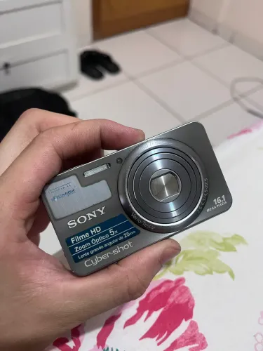 Camera Cyber-Shot Dsc-W570
