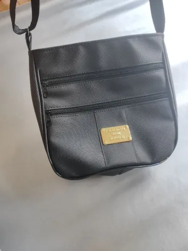 Bolsa transversal com alça regulavel 