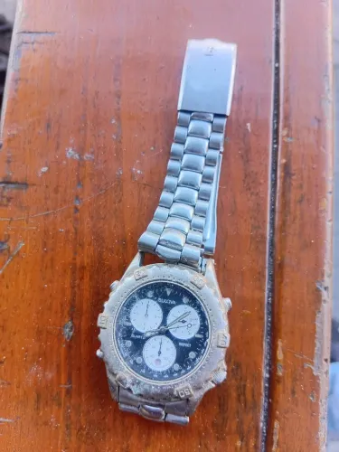 Relógio antigo bulova titânio original