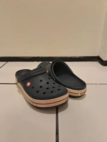 Crocs Crocband azul-marinho