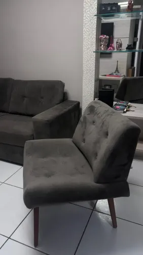 Vendo 2 poltronas confortáveis