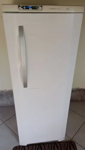 Geladeira Frost Free 380 litros