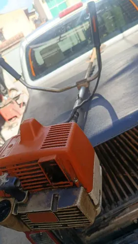 Roçadeira Stihl original.