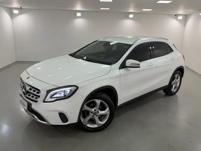 Mercedes-Benz GLA 200 Adv. 1.6/1.6 TB 16V Flex Aut. 2019