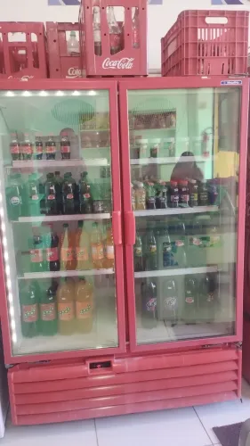 Geladeira expositora duas portas 