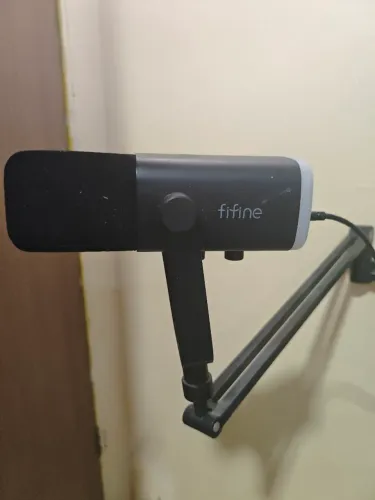 Microfone AM8 FIFINE + braço articulado