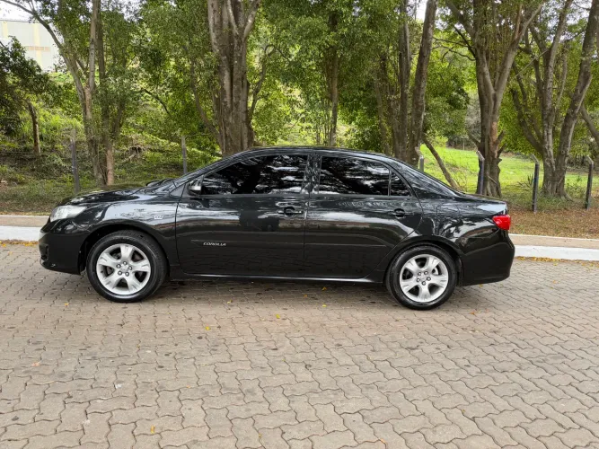 Toyota Corolla XEI 1.8/1.8 Flex 16V Aut. 2010