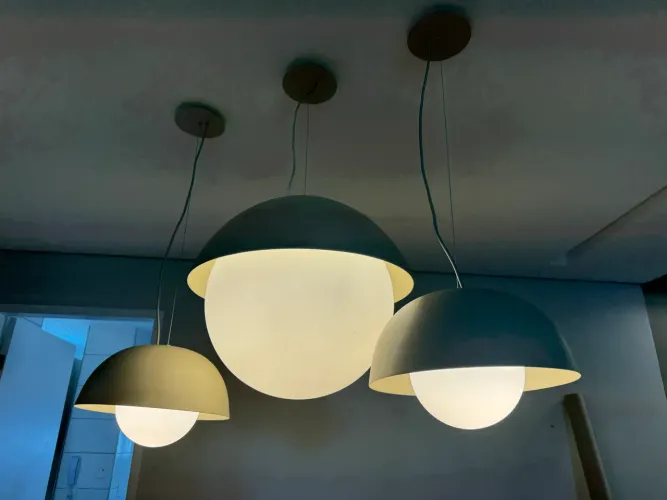 Luminária pendente da Empório da Luz Modelo Luna 1 ano de uso