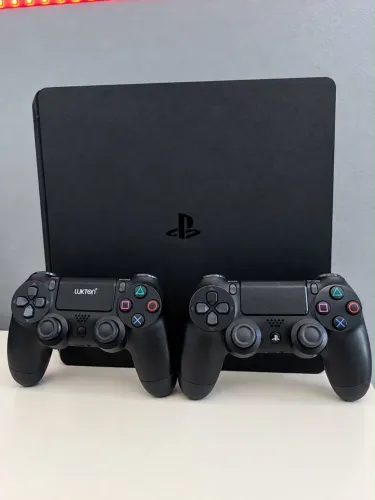PS4 slim desbloqueado 