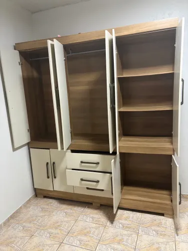 Guarda-Roupa Roupeiro Purus (10 Portas e 3 Gavetas) - Oportunidade!