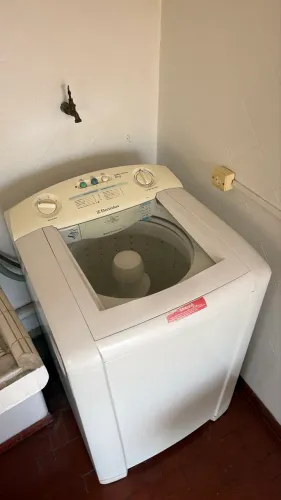 Máquina de lavar roupa Electrolux 8kgs