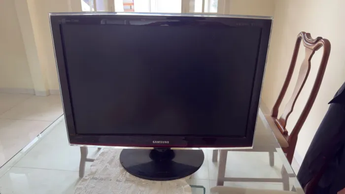Tv Samsung t240m