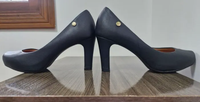 Scarpin Vizzano Preto 38 Meia-Pata