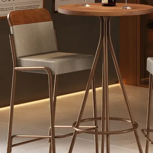 Mesa Bistro 1575 com 2 Banquetas 1753 Redonda em Aço e Tampo Madeirado Carraro