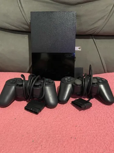 PS2 + 2 Controles