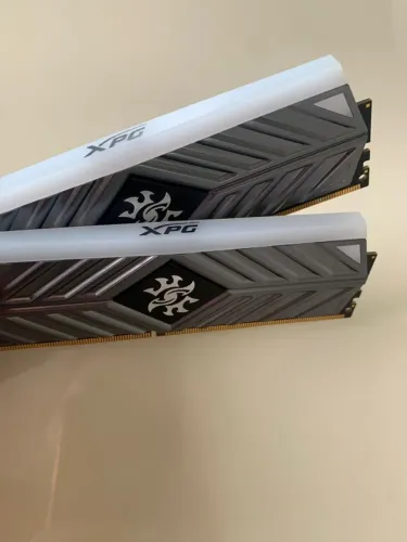 Memória RAM XPG Spectrix DDR4 3000MHz 2x8GB (16GB Totais)