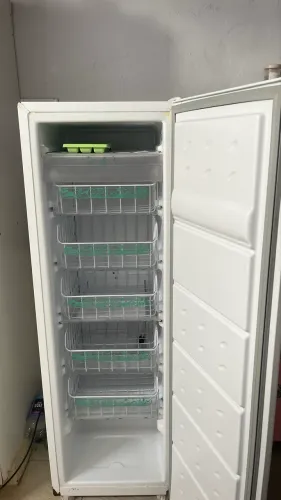 Freezer Consul Vertical 142 litros Branco